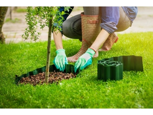 Z czego wykonać obrzeża i płotki w ogrodzie?